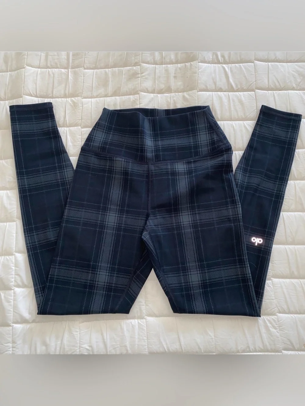 Alo Yoga High-Waisted Vapor Legacy Plaid Leggings Anthracite SMALL NWOT